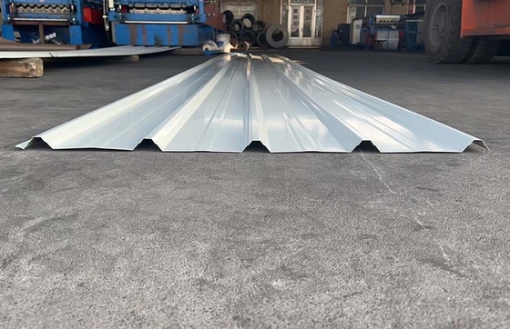 0.6mm 굴곡 철강 장 흰색 녹색 SGCC 지붕 잎