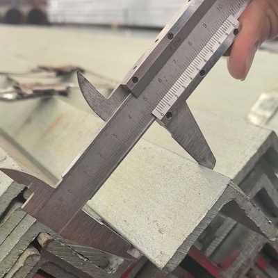 핫 디프 젤바니제 각 강 / 각 바 ASTM A36 너비 30/40/50mm