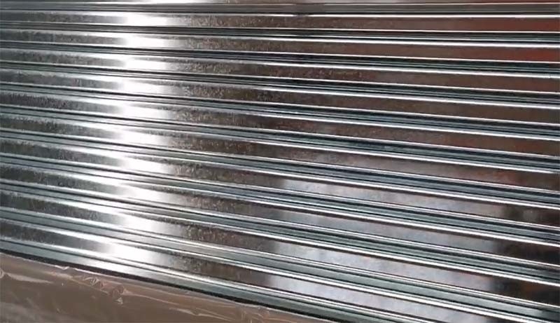 Dx51d GI 진크로 코팅 된 굴곡 철강 엽지  galvanized 굴곡 지붕 잎